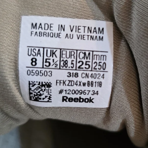 Reebok Classic Leather Sneaker, Women's Size 8 - Picture 8 of 9